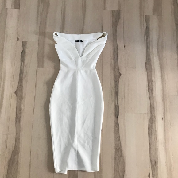 Boohoo Petite Dresses & Skirts - Off the shoulder pencil dress